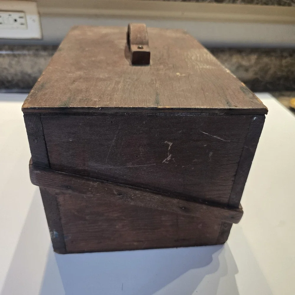 Primitive‎ Antique Handmade Wooden Carrying Box Tool Tote Storage Chest Rustic